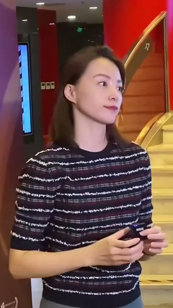 抖音热门大瓜 董卿 三分钟视频疑似找到 监控记录女神性爱全程 尺度大到让人疯狂