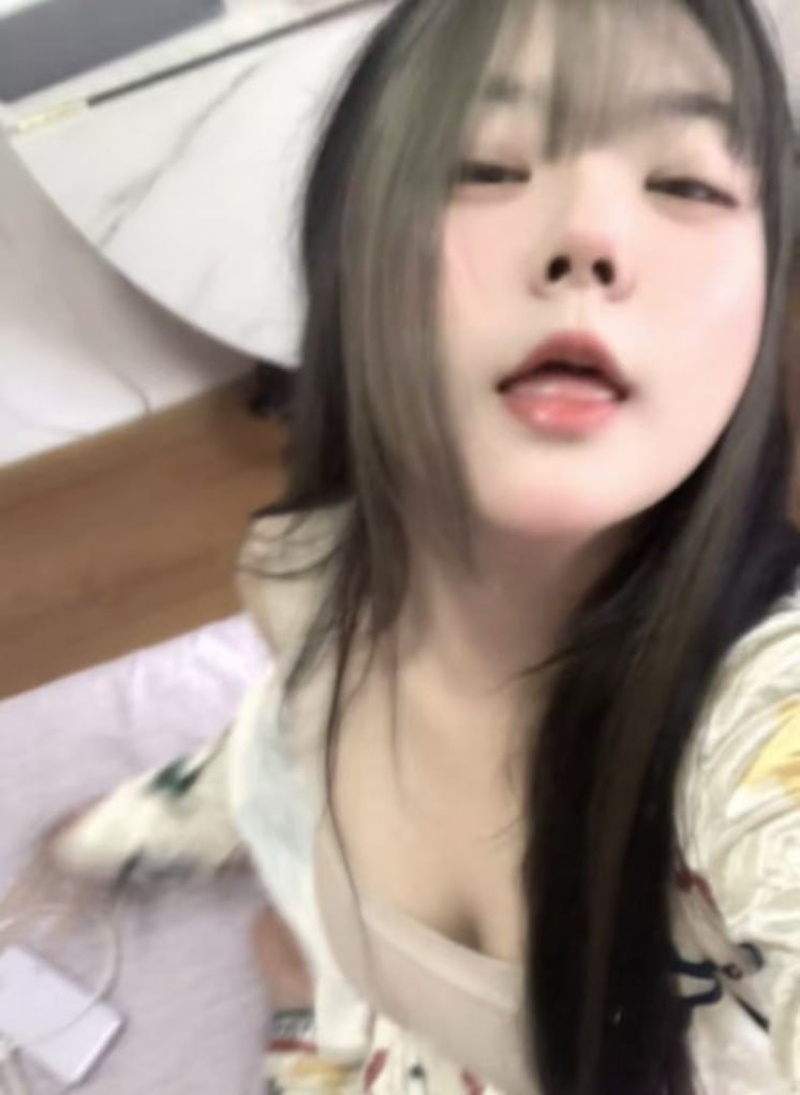 上海大学母狗夏楠婷私密教视频流出！
