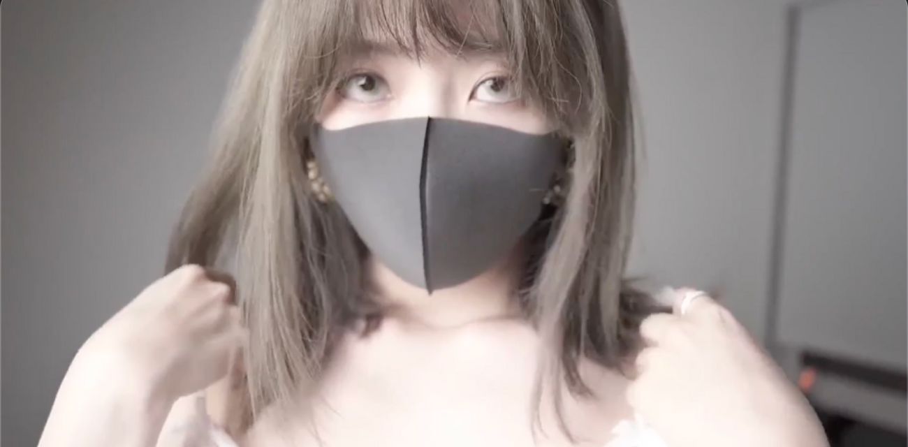 推特网红女神【玩偶姐姐】白丝美少女的足交侍奉