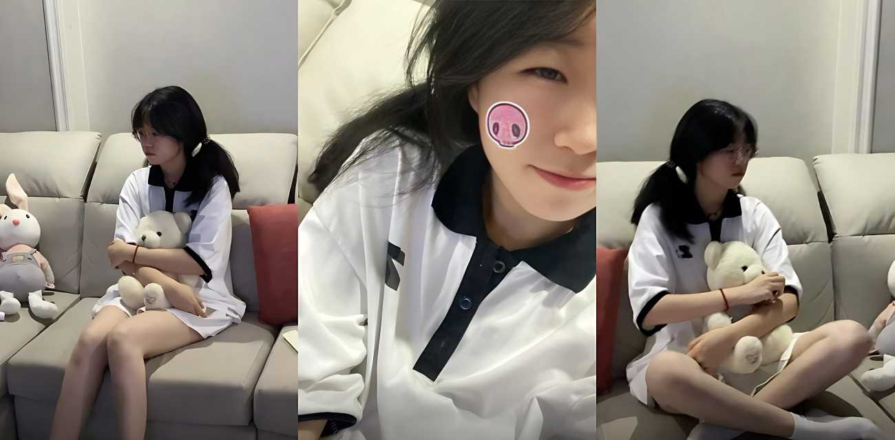 海角社区 父女乱伦老爸让自己大学生女儿，穿上高中校服在客厅疯狂做爱，可怜的女儿小穴已经被玩肿