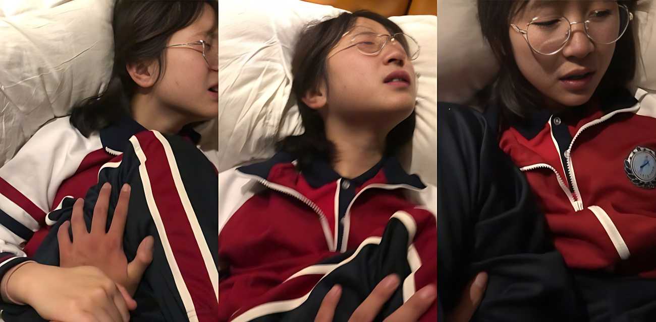 河南在校高三清纯学生 完美露脸被操视频流出 这么清纯可爱的学生妹太反差了啊，都快被操哭了