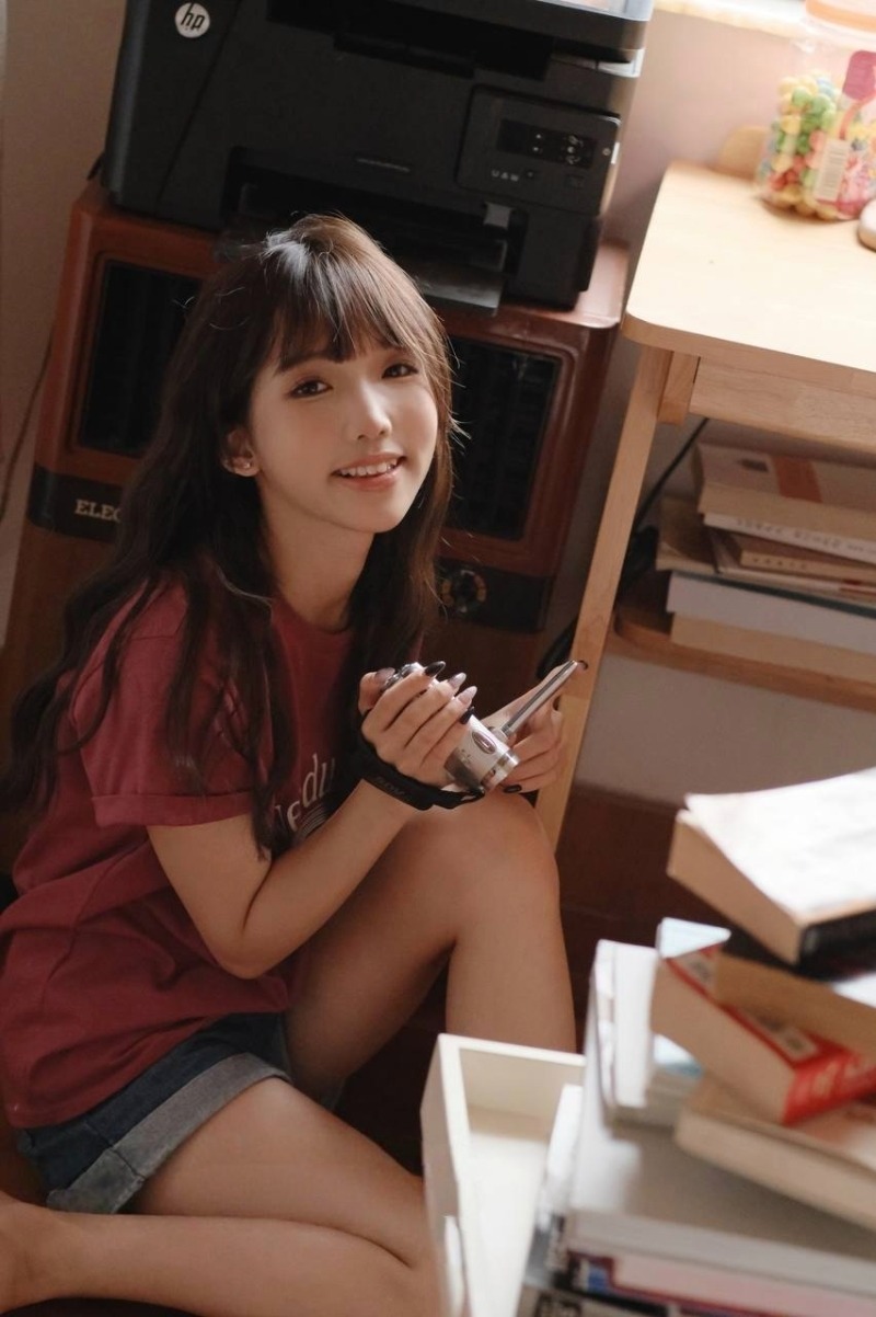 推特顶级颜值福利姬广深虾酱Cuteavdoll私拍流出！