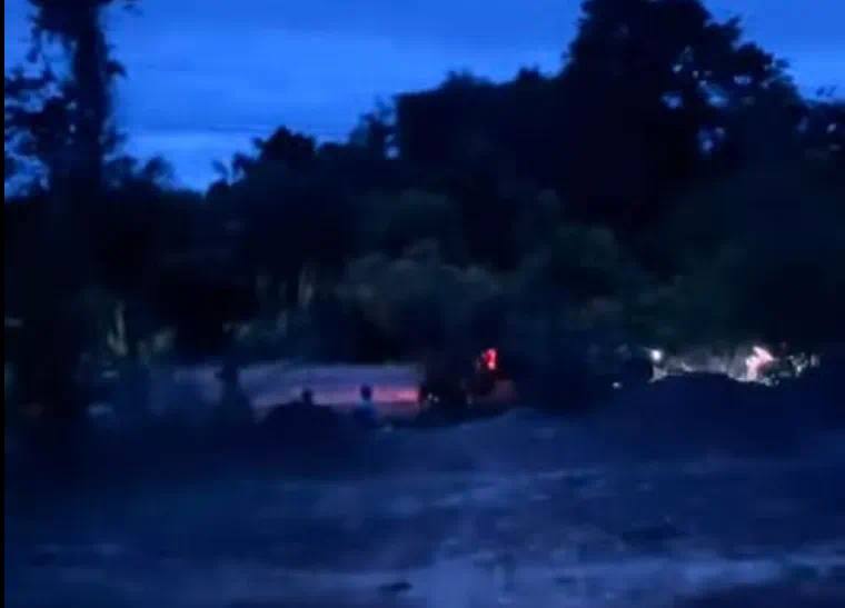 老挝新闻：万象一地惊现无名被埋女尸 手臂裸露在外 身上有大面积纹身真实身份尚未查明