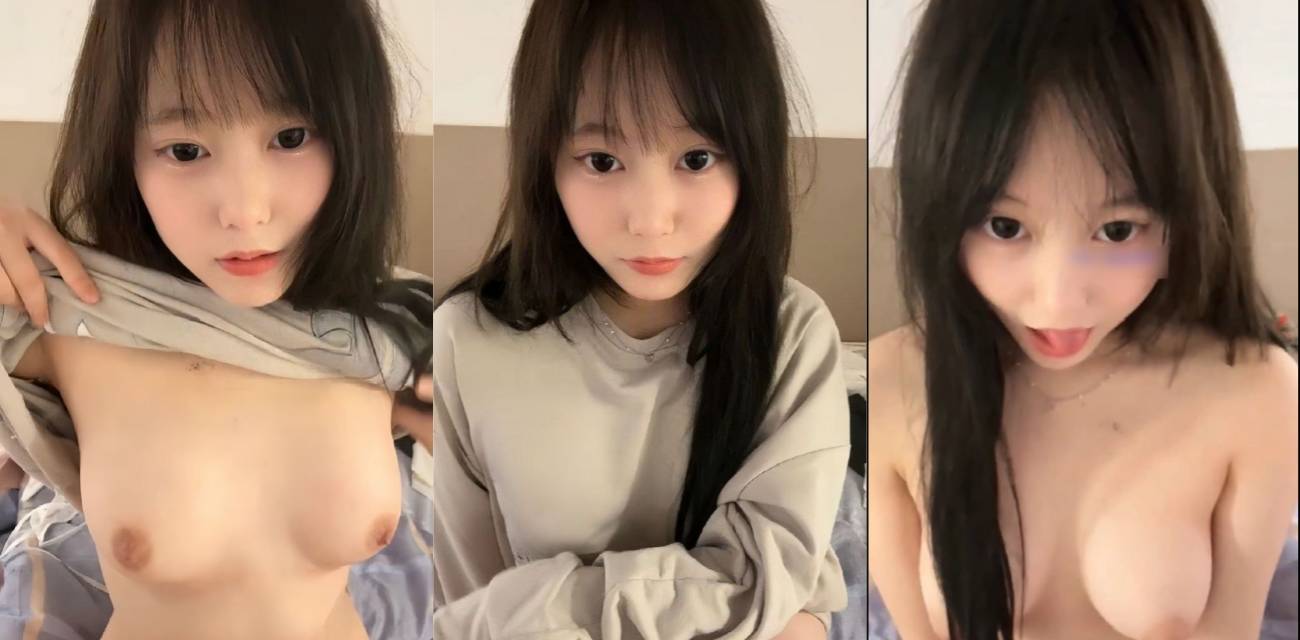 抖音极品萝莉 榜一大哥裸聊一对一福利视频泄密，超高颜值清纯脸上演极致反差的剧情，粉嫩蜜乳无毛嫩穴舔屏视角诱惑简直无敌