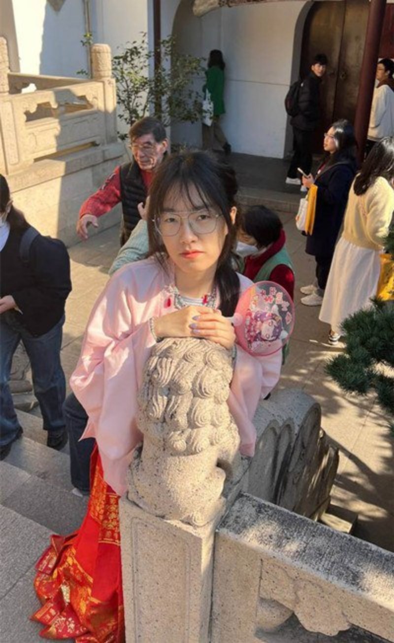 天津理工眼镜妹李彤彤 人前乖乖私底下吃鸡太骚！