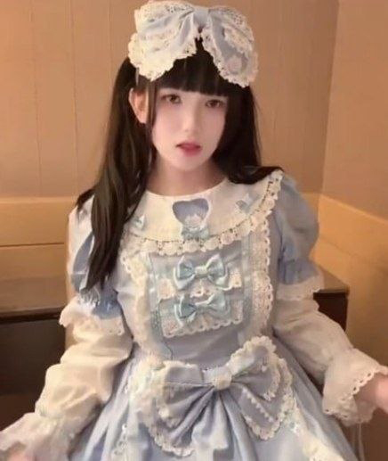 无敌小亦 独特反差风格内容全网刷屏 内容新颖独特 打破常规套路 迅速出圈引大量网友讨论