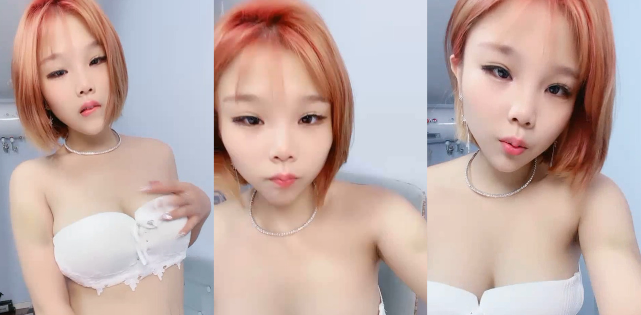 满背纹身精神小妹与男友激情性爱，口爆深喉诱惑爆棚！酥胸又软又大，精神十足撩人心动！