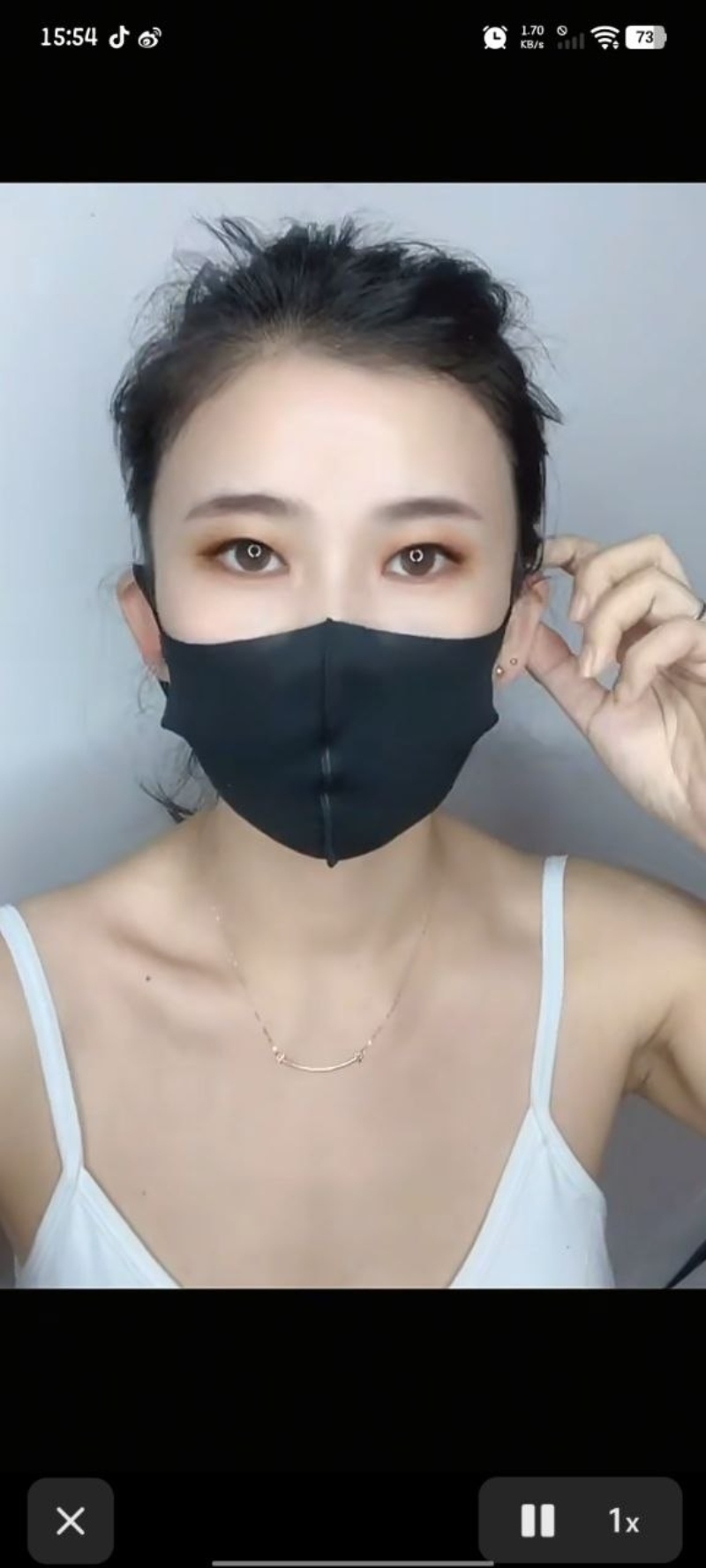 反差炸裂！95后女教师自拍不雅视频卖24万！