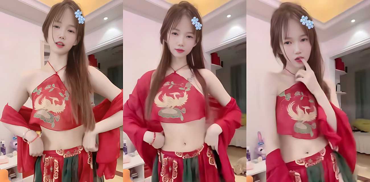 快手清纯网红 妮子没烦恼 付费定制视频流出 情趣红丝骚舞令人赏心悦目！脱衣自摸脸穴同框 表情非常销魂 ！