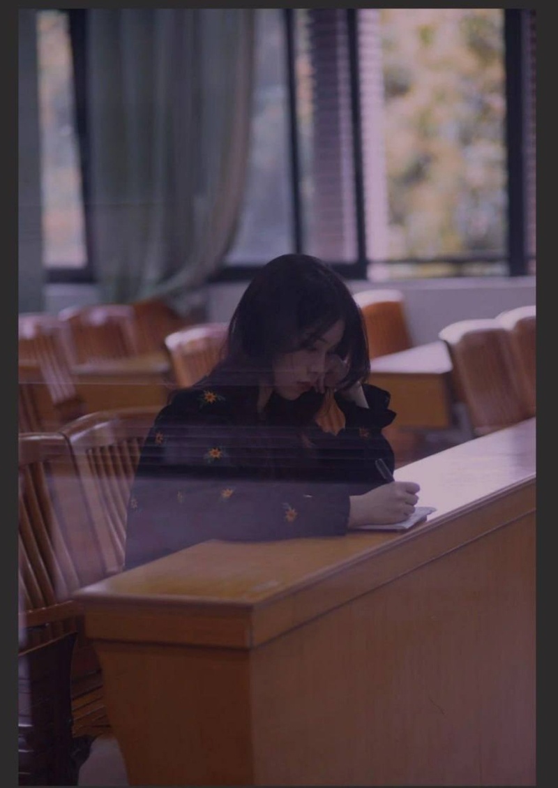 气质女神外表清冷后入瞬间变骚浪 吟失控太带感！