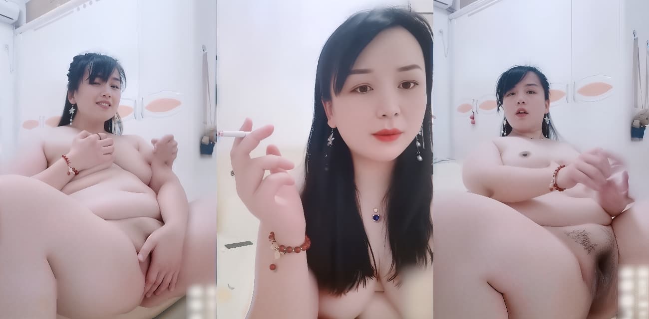 母子乱伦 熟女单亲母亲自曝乱伦史 精虫上脑儿子巨根骑乘爆操打桩，骚穴浪叫喷汁高潮！