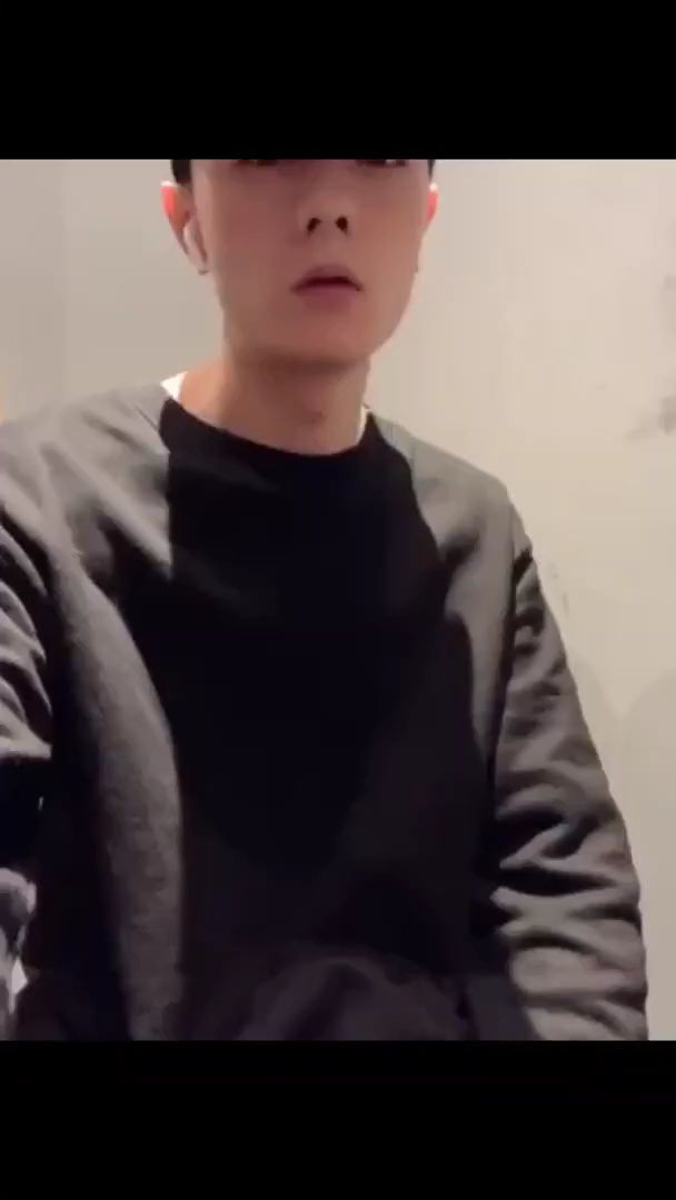 抖音网黄巨屌自撸飞机 肌肉男高潮狂喷