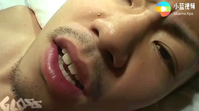 帅哥自慰打飞机 玩具也用上 口交吃屌被打桩 好好的肏干爽了