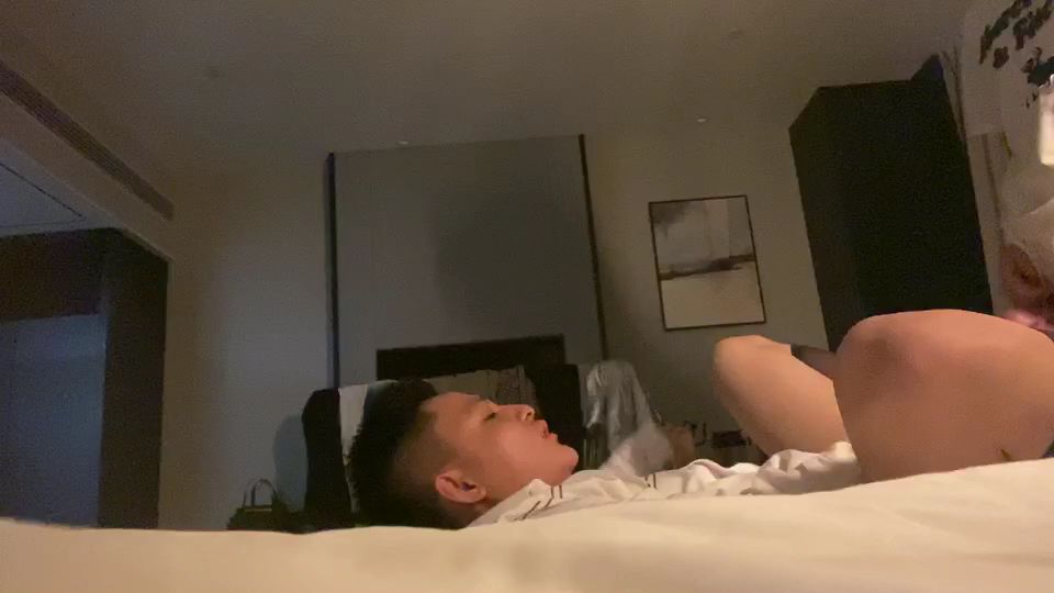 超帅小鲜肉爱吃叼,吃完还要我操