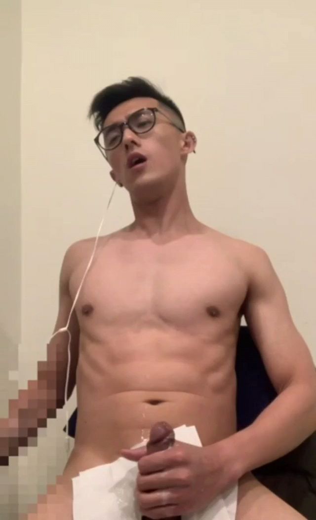 硬男帅哥罗俊熙公共厕所飞机合集