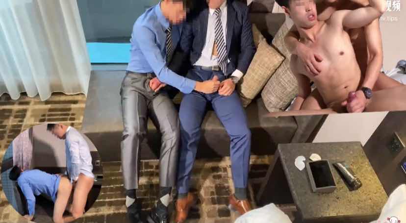 实习生为工作被破跟领导回家 不给操就不给转正 第一次就这么被强干了
