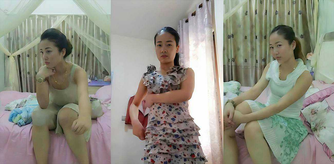 四川人妻【高婷】因打牌输红眼，欠债无力偿还，裸贷视频被曝光，附带身份证照片，纯纯邻家婊本色