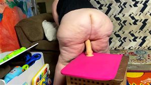 巨大丰满肥臀