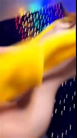 CUTE TEEN LOVES MAKING AHEGAO FACE AND SHARING ON SNAPCHAT: Chaturbate Porn - 经典欧美