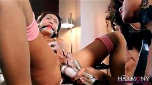 Alina Li, Dani Daniels, and Skin Diamond BDSM Sex: Licking, Hardcore & Brunette Porn - 经典欧美