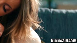 Myra Moans and Demi Hawks worship MILF Silvia Saige's pussy: Taboo, Lesbo & Fantasy Porn - 经典欧美