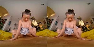 Lulu Chu 身着银色礼服，完美无瑕，让人无法抗拒的尤物。