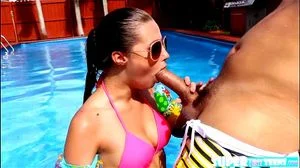 Amateur caucasian Carolina Sweet gets fucked by her swimming trainor