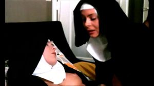 Pervert fucks Anal Nun: Doggy, Chaturbate & Hardcore Porn Porn - 经典欧美