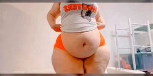 当你的汽笛女服务员收取食物小费时