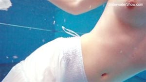 Sexy Russian chick pool swim session naked by Underwater Show: Big Tits, Babe & Brunette Porn - 经典欧美