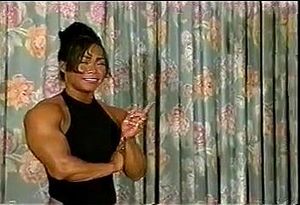 DR Military press: Fbb, Lift And Carry & Strong Woman Porn - 经典欧美