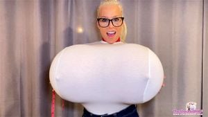 测量我巨乳的膨胀过程！实时充气效果