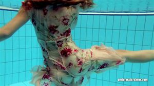 Hot babe Lucy swims nude by Underwater Show: Big Tits, Blonde & Hd Porn Porn - 经典欧美