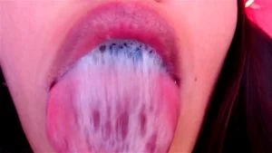 淫荡口交牙套 吐舌巨乳