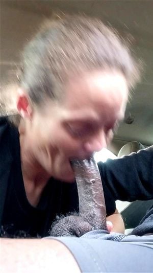 精液射入性感女郎口中