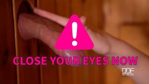 Self Censorship - Close Your Eyes: Chaturbate & Censored Porn - 经典欧美