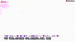 公共场合的大胸足交美女