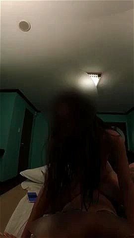 大胸亚洲女友骑乘体验直至高潮 我在fukmet.com找到她