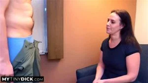 He gets a nice handjob for his tiny dick in his job interview ft. Alisha Adams: Porn - 经典欧美