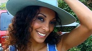 Dee Baker - Whispering Hearts BTS: Interview & Bts Behind The Scenes Porn - 经典欧美