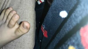 Toe spreading close up: Feet, Feet Fetish & Feet Joi Porn - 经典欧美