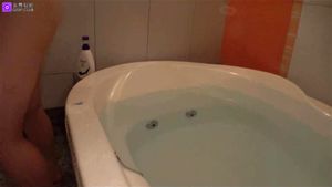 国产选择题双飞外围女闺蜜素人: Blowjob, Doggy & Cowgirl Porn - 经典欧美