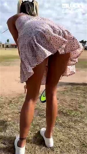 Frisbee Fun In Phoenix With Chloe Temple And Megan Marx by MrLuckyLife: Porn - 经典欧美