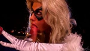 Spidey gets some Black Cat action: Blowjob, Cowgirl & Missonary Porn - 经典欧美