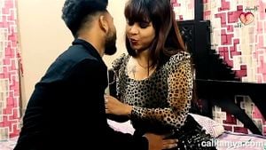 Boss Ne Bonus Ke Bahane Boner Chusaya - Indian Web Series: Missonary, Indian Actress & Indian Model Porn - 经典欧美