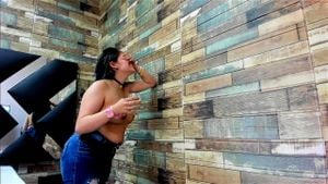 Camgirl spraying her milk into a glass and try to swallow it (2): Lactating Porn - 经典欧美
