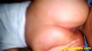 Kinky amateur milf makes dude cum with her pussy and swallows it all: Doggy, Stepmom & Cum Eating Porn - 经典欧美
