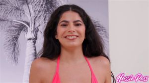 Return Of The Brazilian Coed featuring Angel Gostosa with Damion Dayski: Porn - 经典欧美