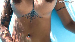 Sexiest Latina in the world Yorgelis in the pool by Underwater Show: Big Tits, Babe & Big Ass Porn - 经典欧美
