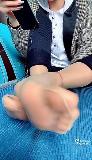 Asian babe Nylon feet 74: Fansly & Pantyhose Porn - 经典欧美